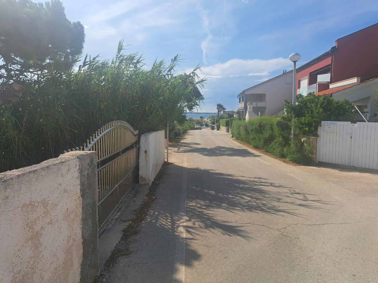Apartmani Vukadin Vir Eksteriør bilde